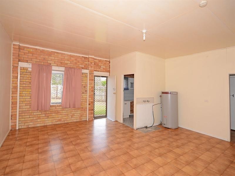 77 Spence Street, Point Vernon QLD 4655