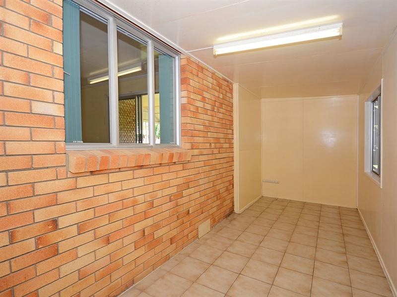 77 Spence Street, Point Vernon QLD 4655