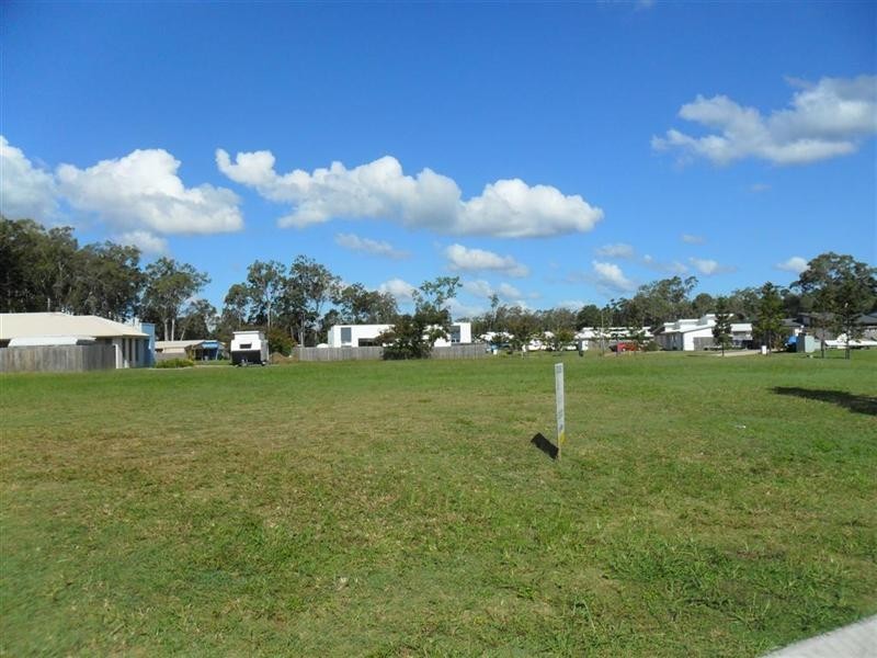 1 Malibu Way, Toogoom QLD 4655