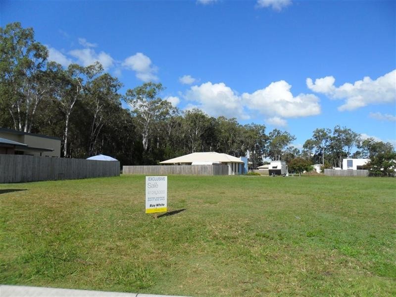 1 Malibu Way, Toogoom QLD 4655