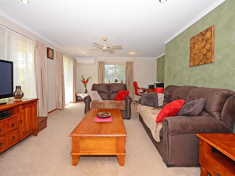 9 Stevens Close, Kawungan QLD 4655