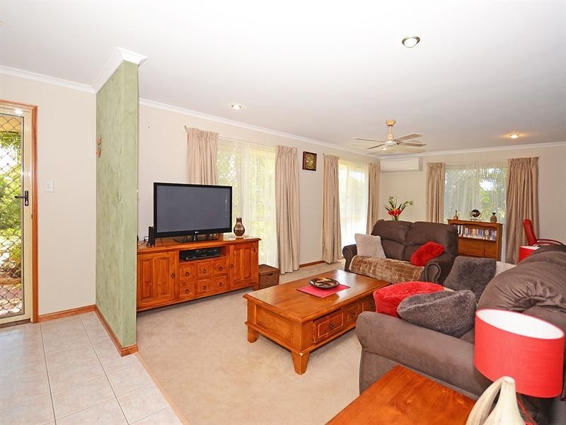 9 Stevens Close, Kawungan QLD 4655