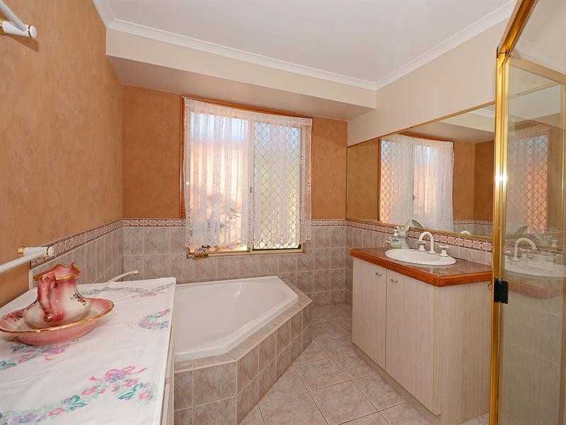 9 Stevens Close, Kawungan QLD 4655