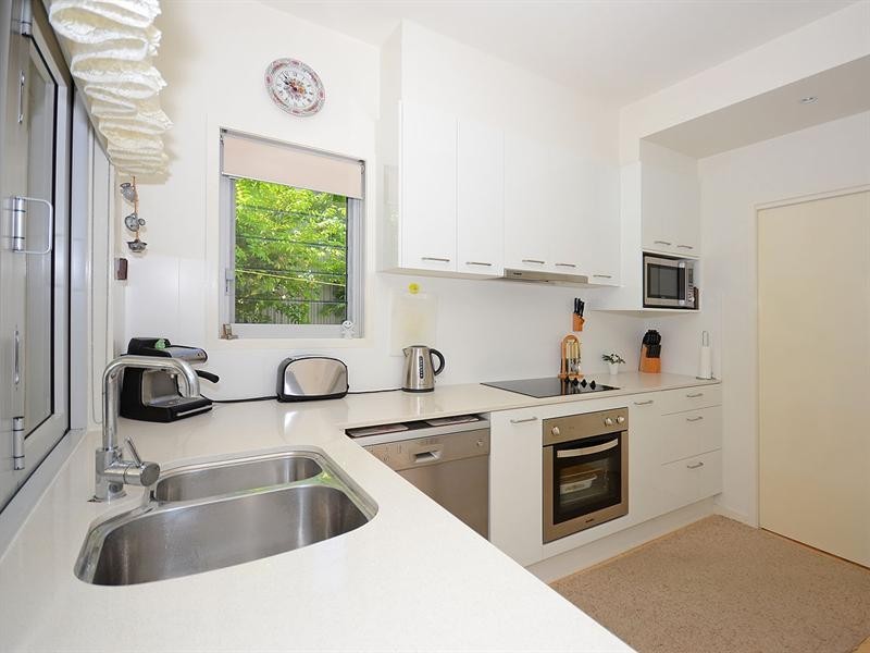 6/541 Charlton Esplanade, Urangan QLD 4655