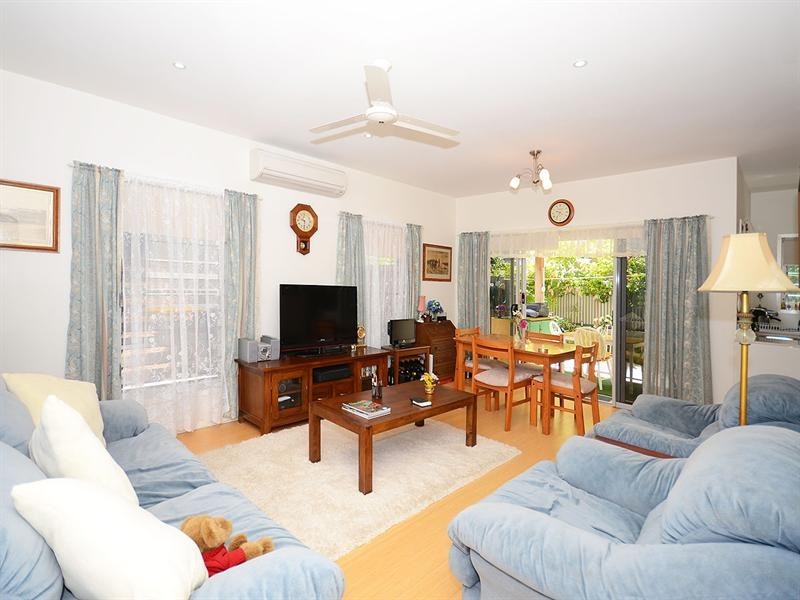 6/541 Charlton Esplanade, Urangan QLD 4655