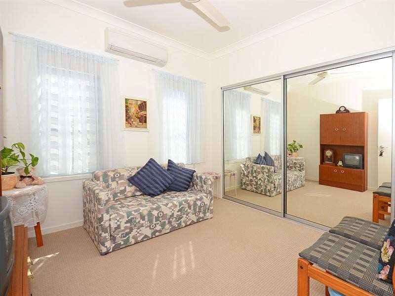 6/541 Charlton Esplanade, Urangan QLD 4655