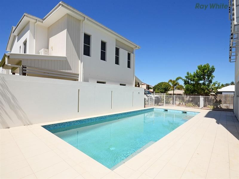 6/541 Charlton Esplanade, Urangan QLD 4655