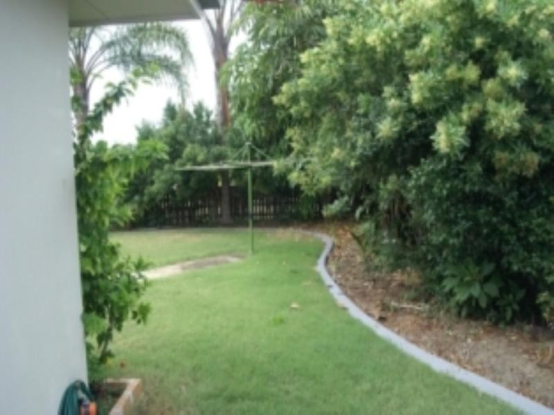 75 CUNNINGHAM Street, Urangan QLD 4655