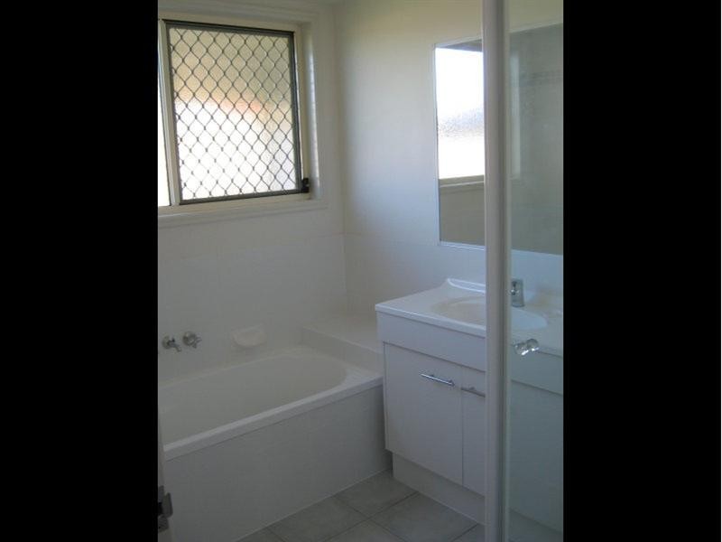 36 Anchorage Circuit, Point Vernon QLD 4655