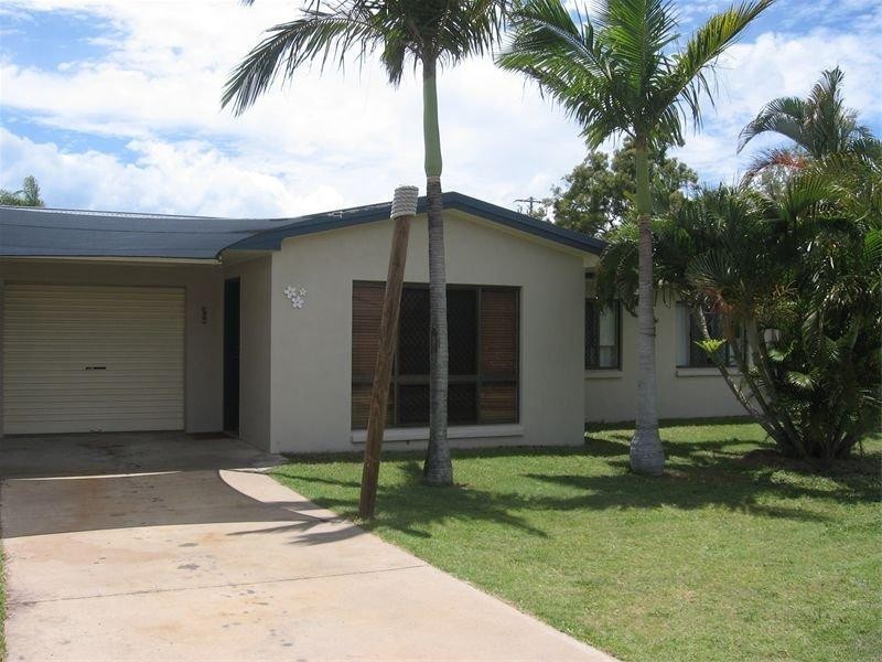 3 Limpus Street, Urangan QLD 4655