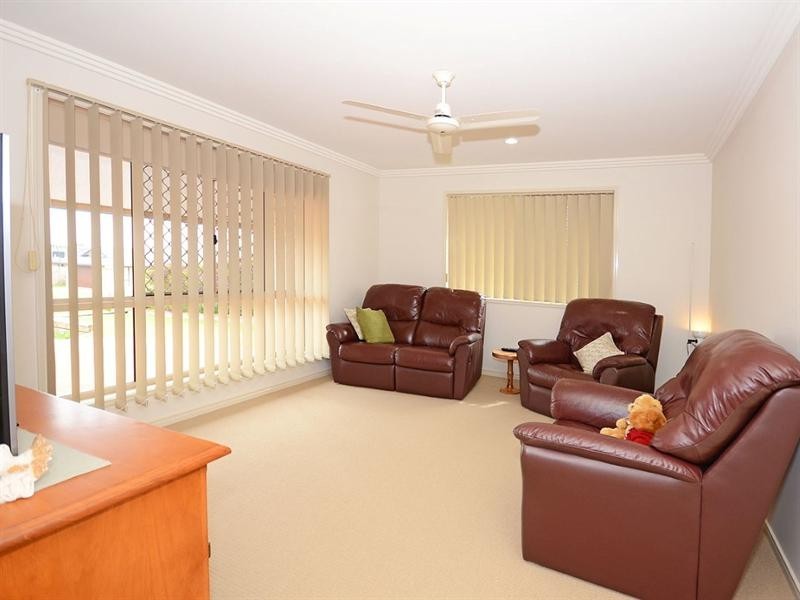 10 Picadilly Circuit, Hervey Bay QLD 4655