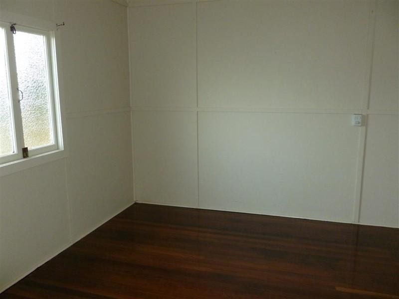 23 Hibiscus Street, Urangan QLD 4655