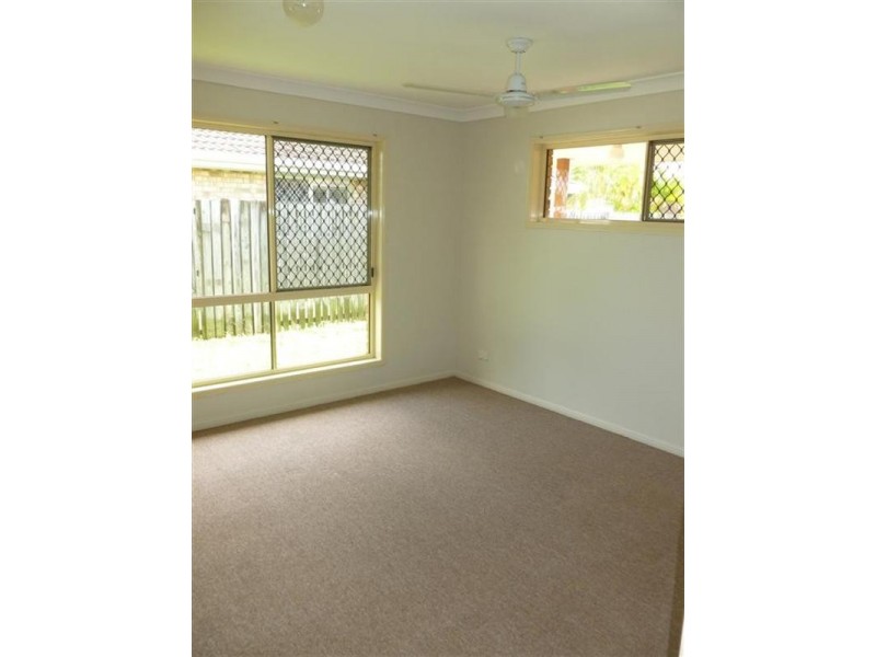 2 WATTLEBIRD Lane, Eli Waters QLD 4655