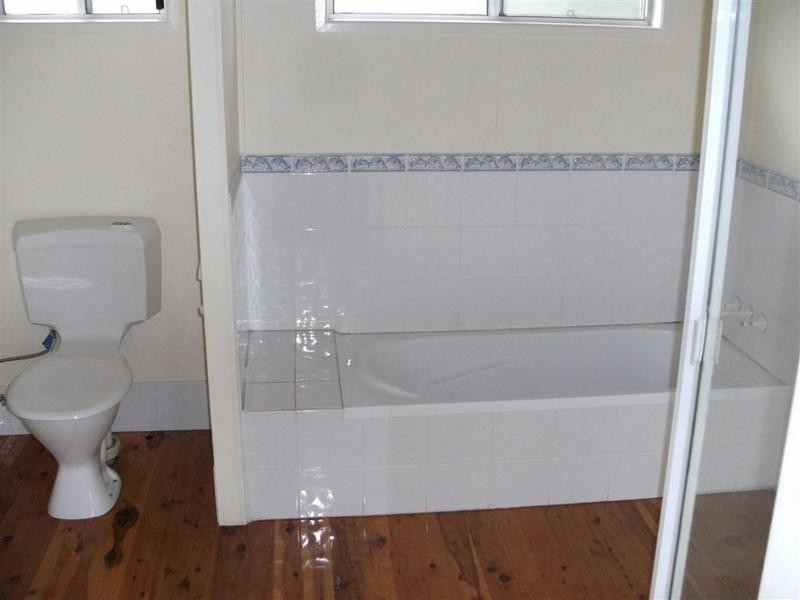 1 MURPHY, Point Vernon QLD 4655