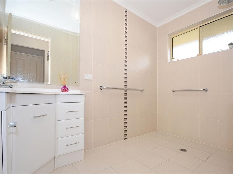 28 Kookaburra Drive, Eli Waters QLD 4655