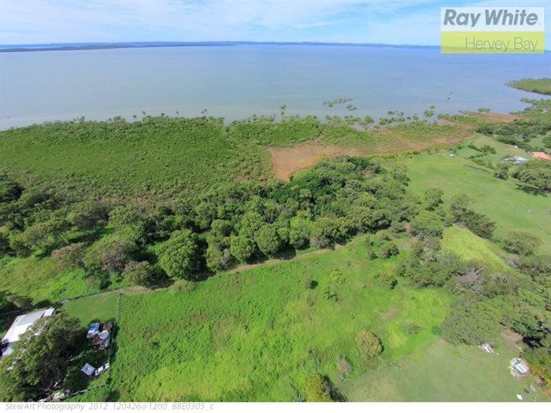 1 Shore Road East, Booral QLD 4655