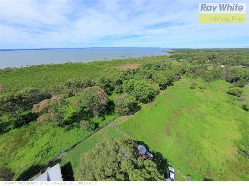 1 Shore Road East, Booral QLD 4655