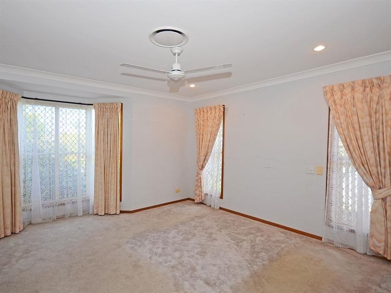 18 Ripley Avenue, Pialba QLD 4655