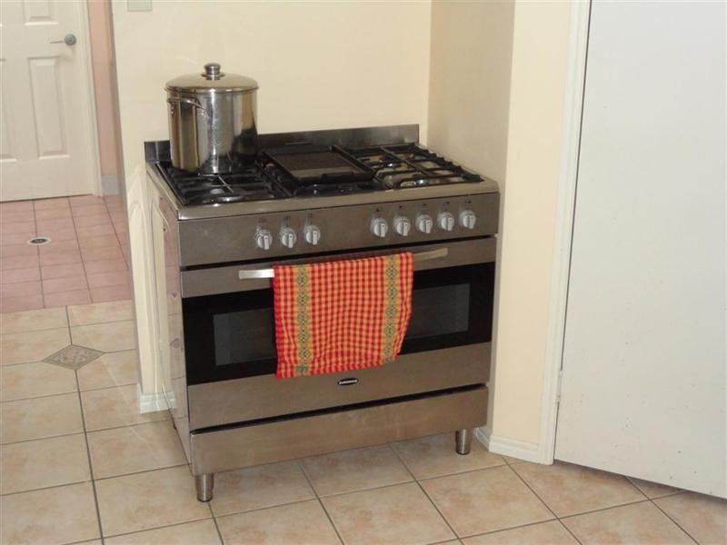 18 St Andrews Drive, Pialba QLD 4655