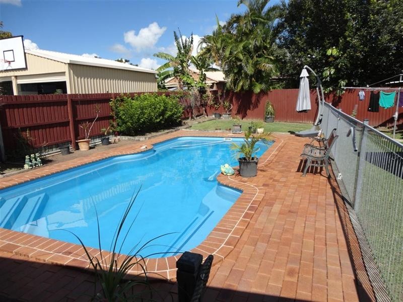 18 St Andrews Drive, Pialba QLD 4655