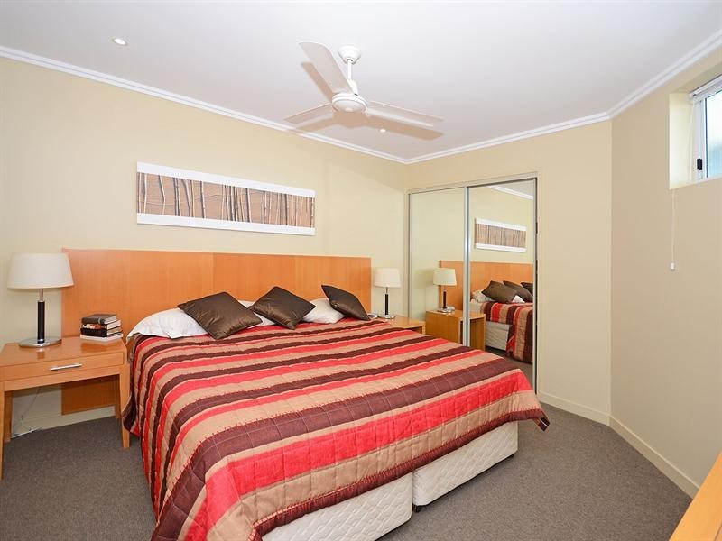 318/569 Charlton Esplanade, Urangan QLD 4655