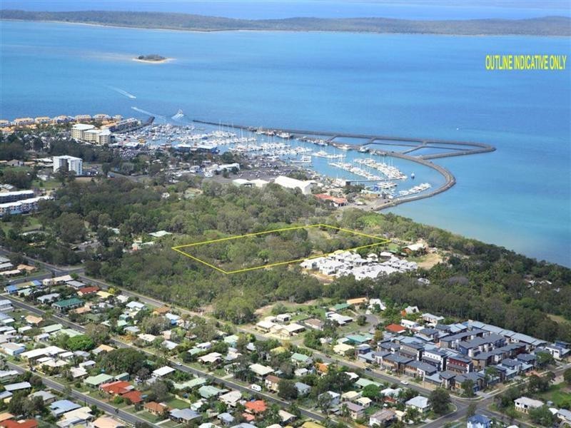 645 Charlton Esplanade, Urangan QLD 4655