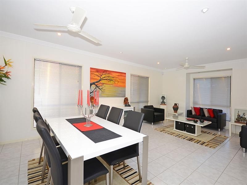 21 Harrison Circuit, Urangan QLD 4655