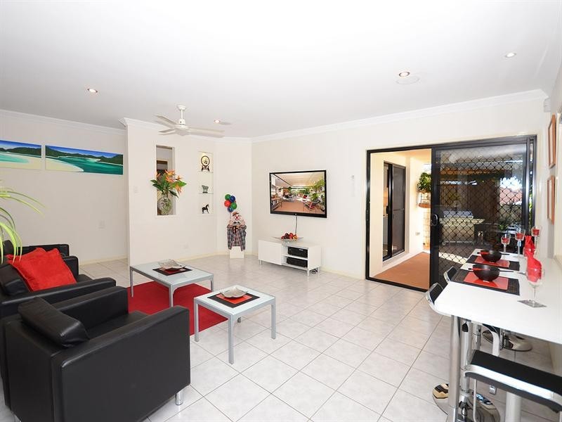 21 Harrison Circuit, Urangan QLD 4655