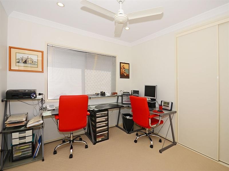 21 Harrison Circuit, Urangan QLD 4655