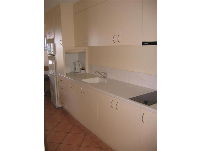 162/17 Buccaneer Drive, Urangan QLD 4655