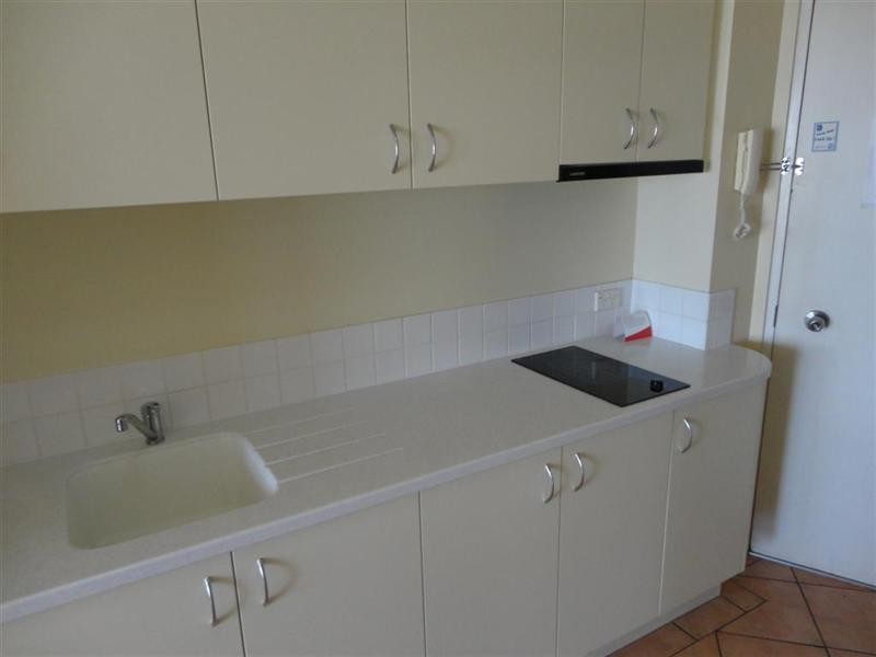 162/17 Buccaneer Drive, Urangan QLD 4655