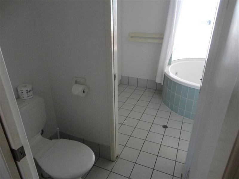 162/17 Buccaneer Drive, Urangan QLD 4655