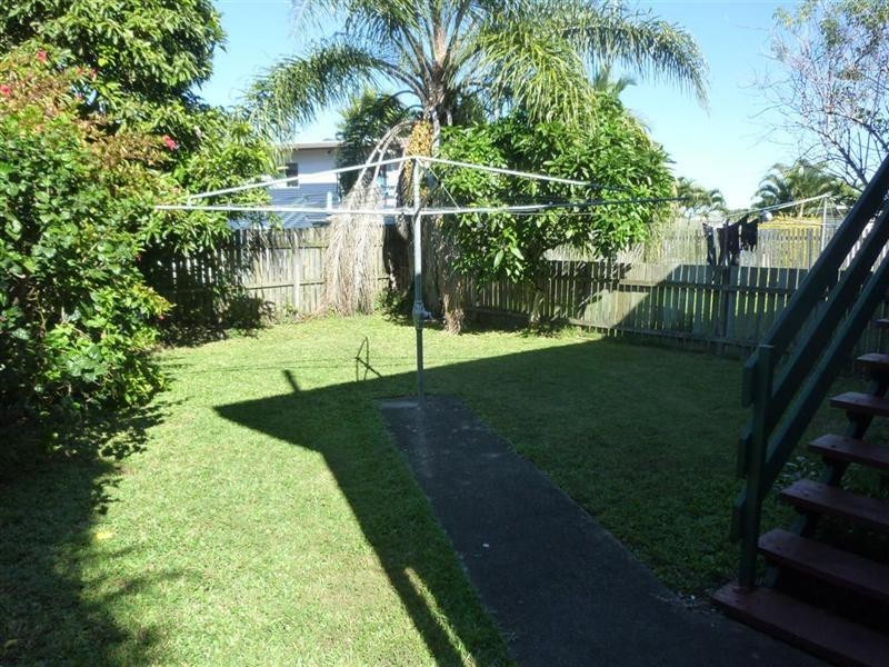36 Banksia Street, Point Vernon QLD 4655
