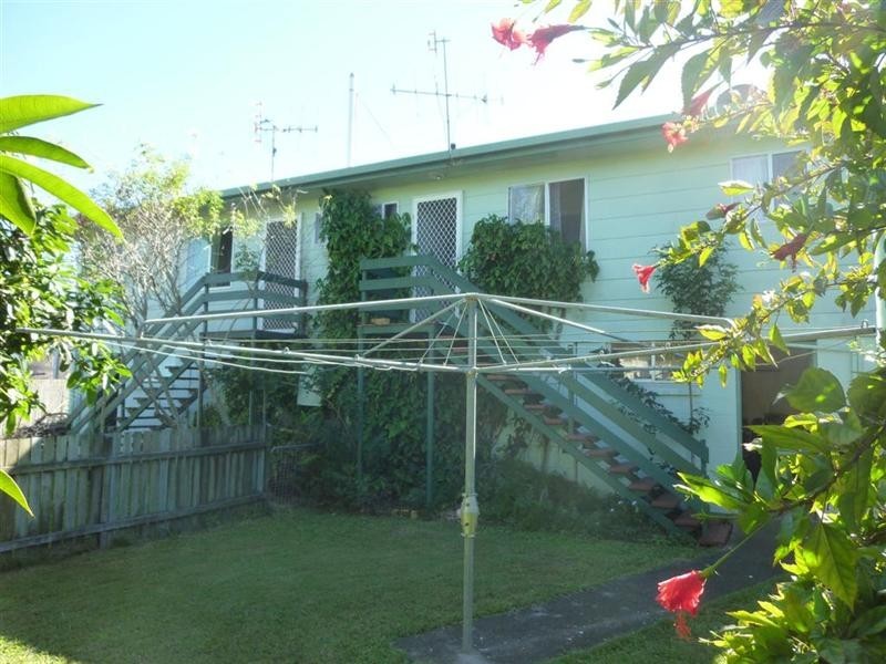 36 Banksia Street, Point Vernon QLD 4655