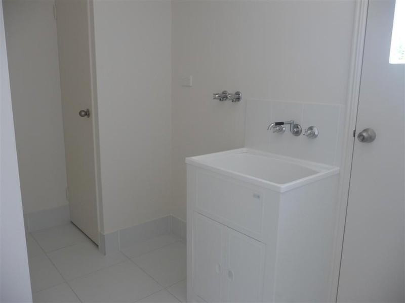 80C CORFIELD, Point Vernon QLD 4655