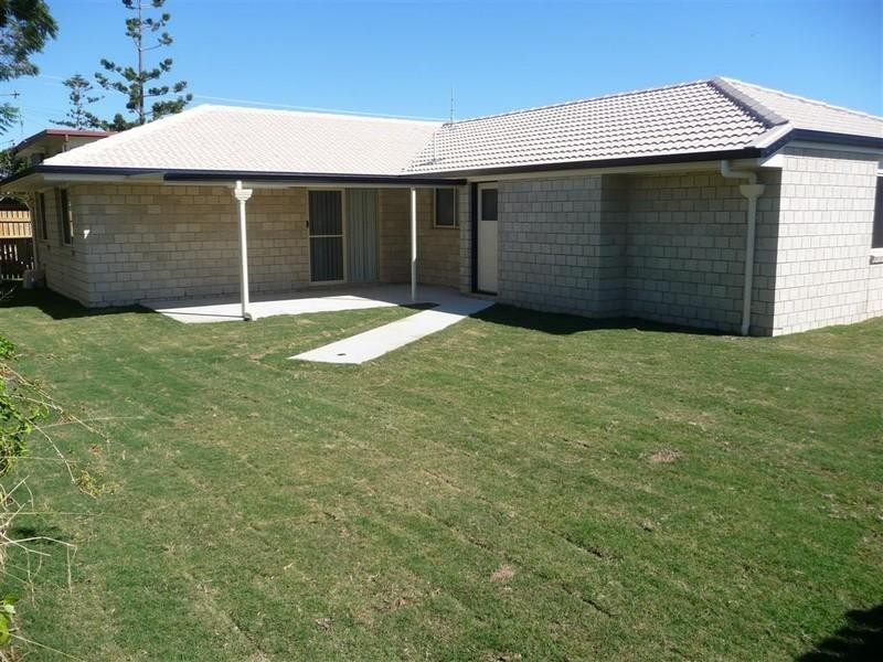 80C CORFIELD, Point Vernon QLD 4655