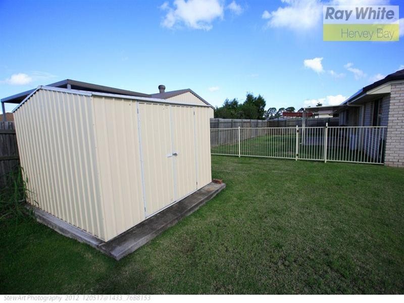 6 Sirius Court, Eli Waters QLD 4655