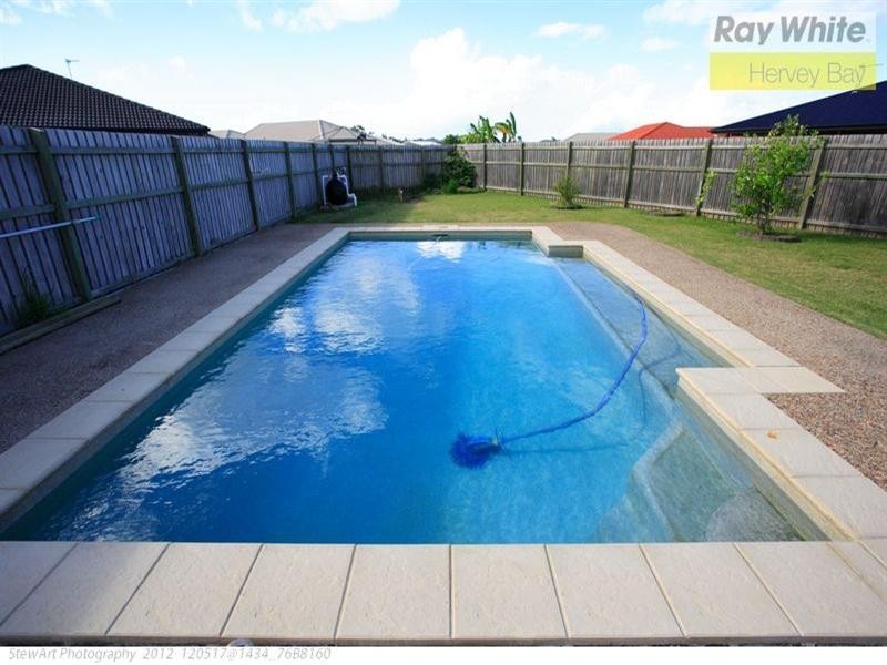 6 Sirius Court, Eli Waters QLD 4655