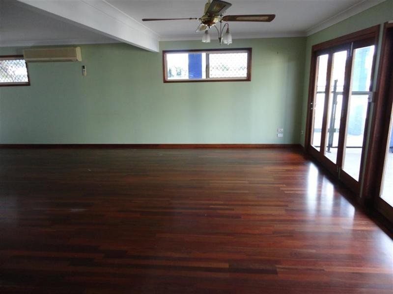 171 Kingfisher Parade, Toogoom QLD 4655