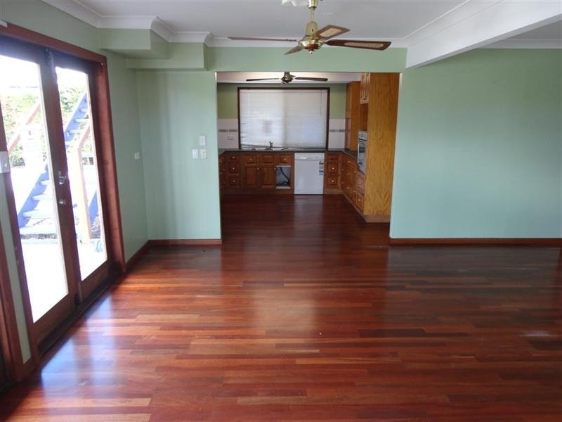 171 Kingfisher Parade, Toogoom QLD 4655