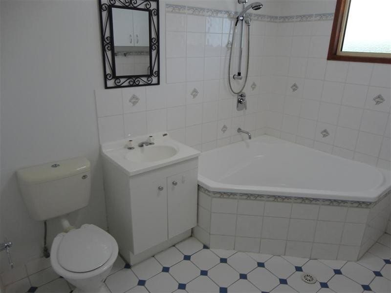 171 Kingfisher Parade, Toogoom QLD 4655