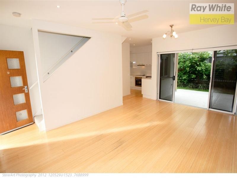 9/541 Charlton Esplanade, Urangan QLD 4655