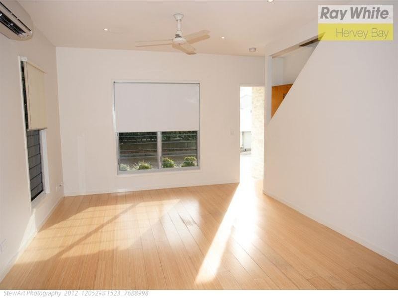 9/541 Charlton Esplanade, Urangan QLD 4655