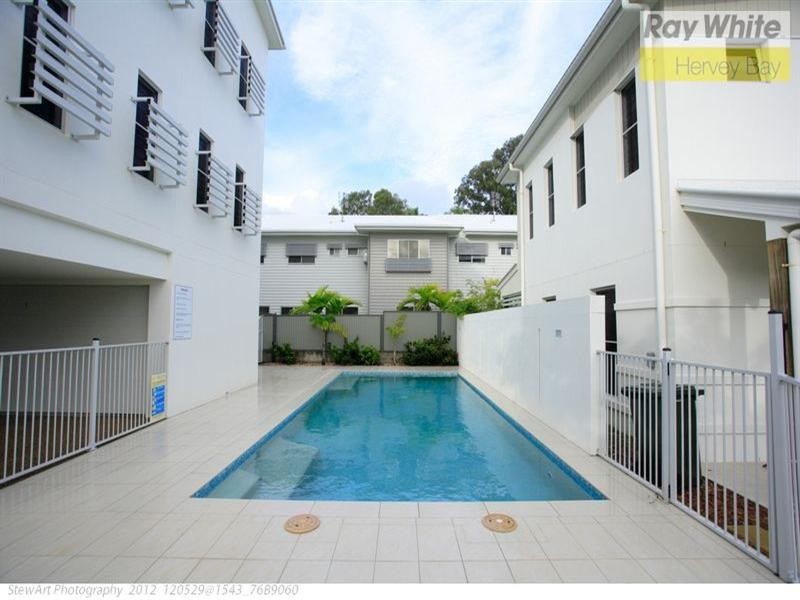 9/541 Charlton Esplanade, Urangan QLD 4655