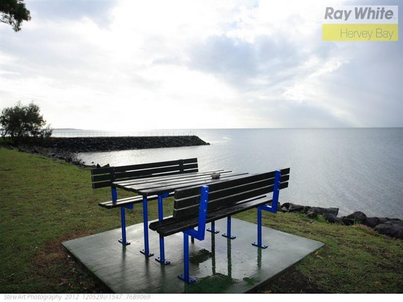 9/541 Charlton Esplanade, Urangan QLD 4655