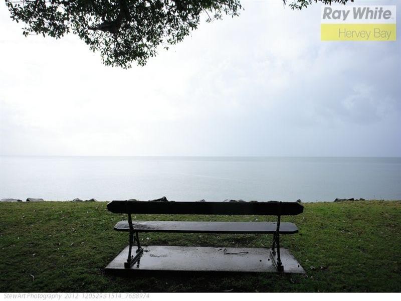 9/541 Charlton Esplanade, Urangan QLD 4655