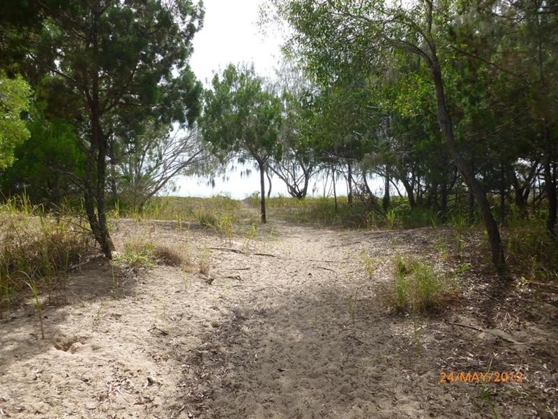 32 Kingfisher Parade, Toogoom QLD 4655