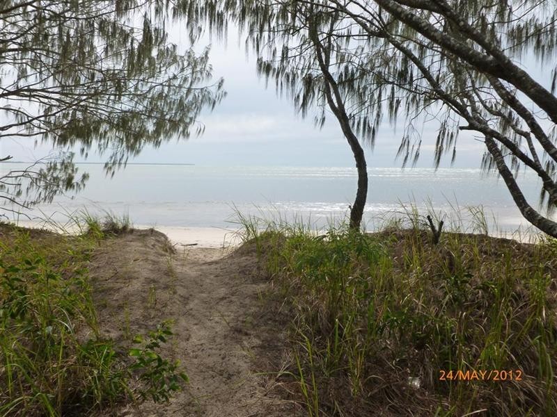 32 Kingfisher Parade, Toogoom QLD 4655