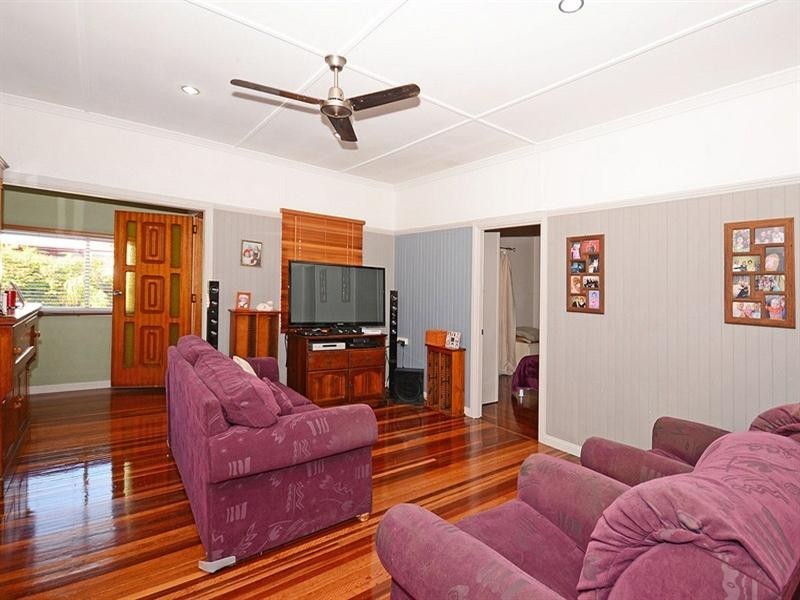 34 Cunningham Street, Torquay QLD 4655