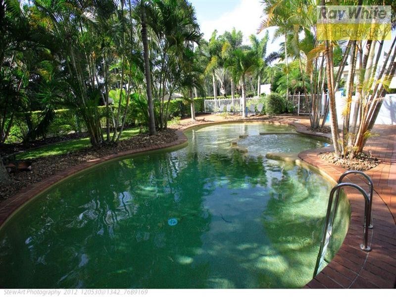 111/397 Charlton Esplanade, Torquay QLD 4655